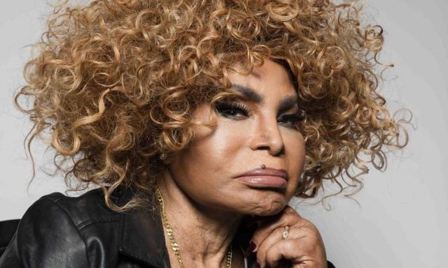 1642758558218066190.jpg 跟“小鸟”同天死 加林查第二任妻子去世 享年91岁