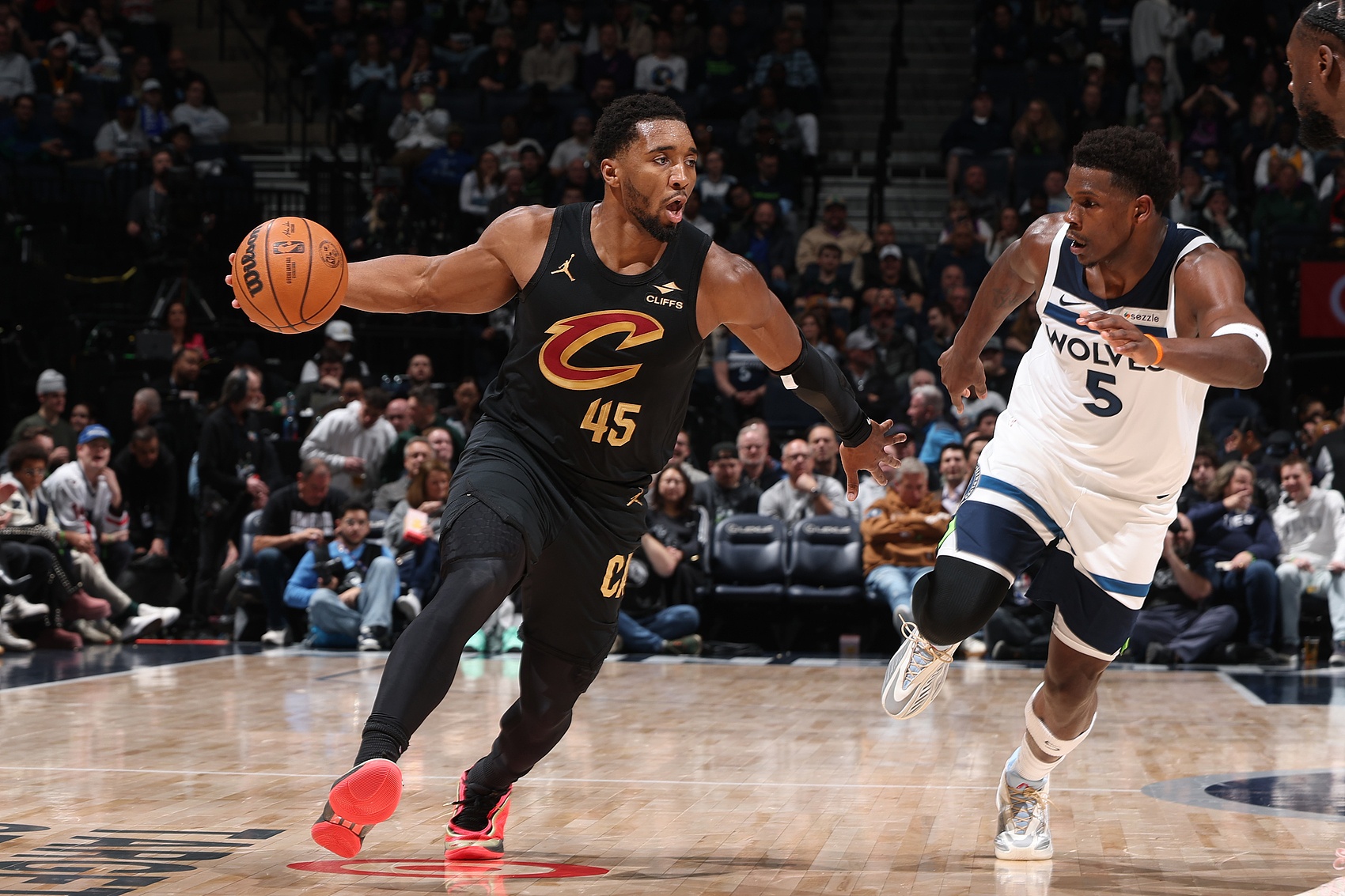 彩客网 官网-NBA彩经：活塞击沉快船 马刺力克绿军 骑士擒下森林狼