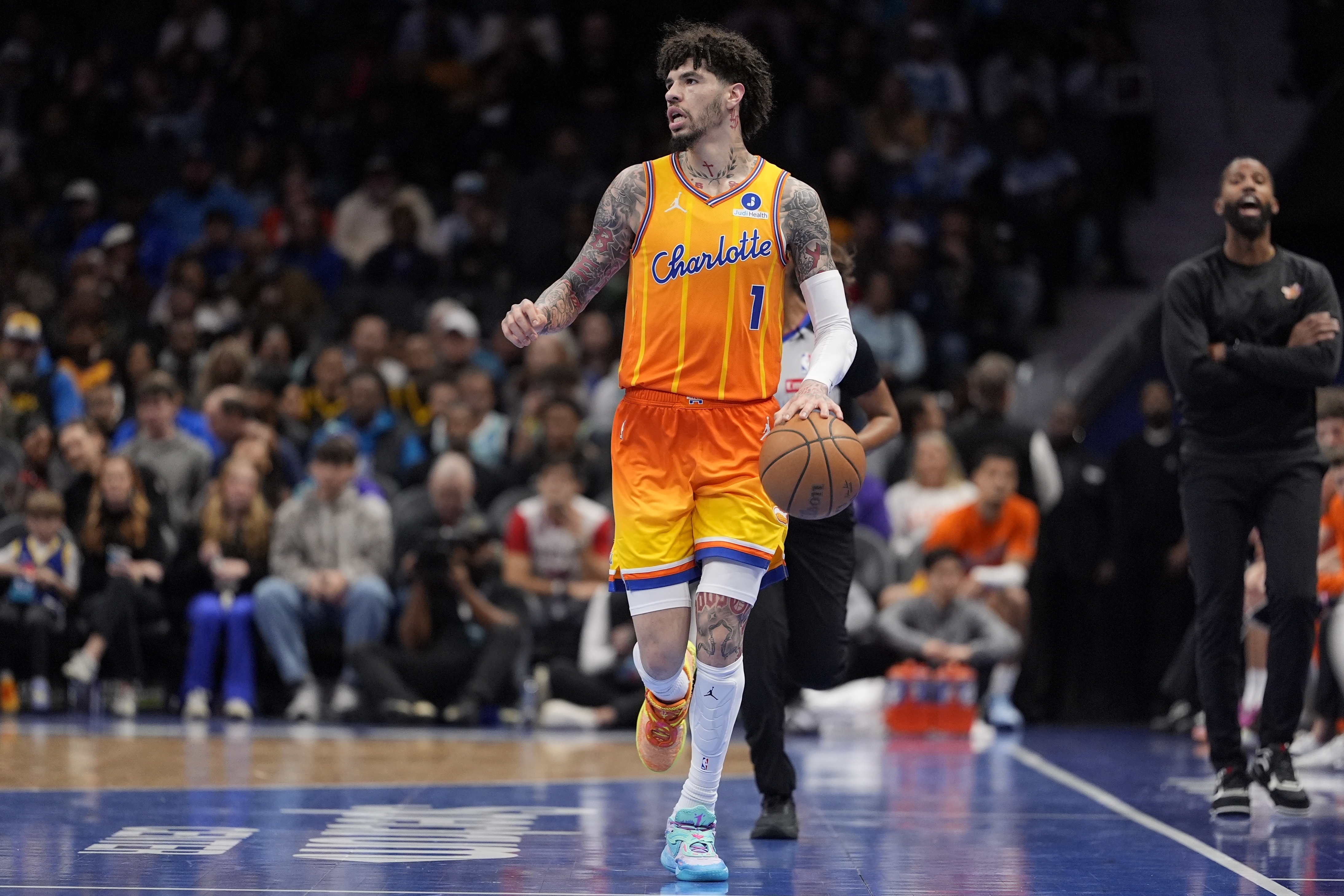 彩客网 官网-NBA彩经：活塞击沉快船 马刺力克绿军 骑士擒下森林狼