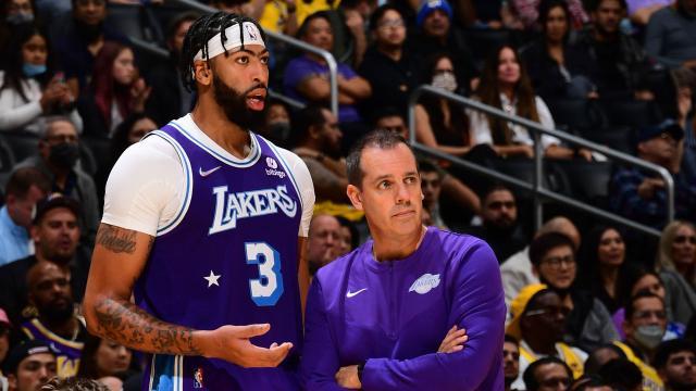 彩客网官网电脑版-第三节累计净负多达86分，浓眉怒斥全队打得太烂